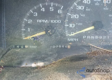 1998 Chevrolet C1500 Fleetside z USA, uszkodzony, nr VIN 1GCEC19R2WR119614